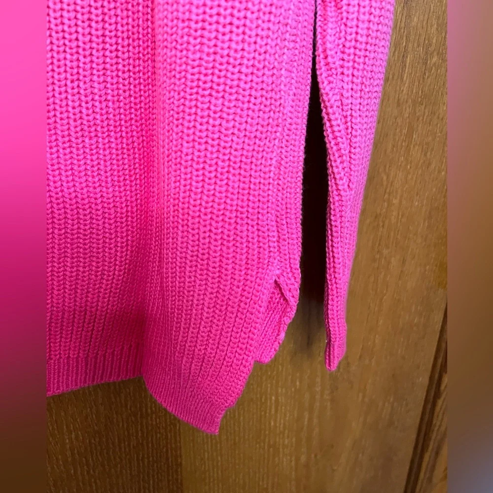 New! Crown And Ivy Sweater Pink Rage Combo P Small‎